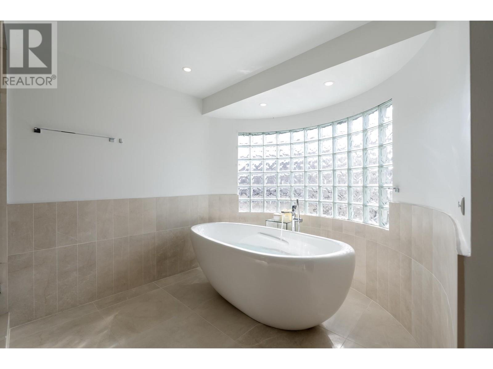 4863 Cambridge Street, Burnaby, British Columbia  V5C 1H9 - Photo 33 - R2994299