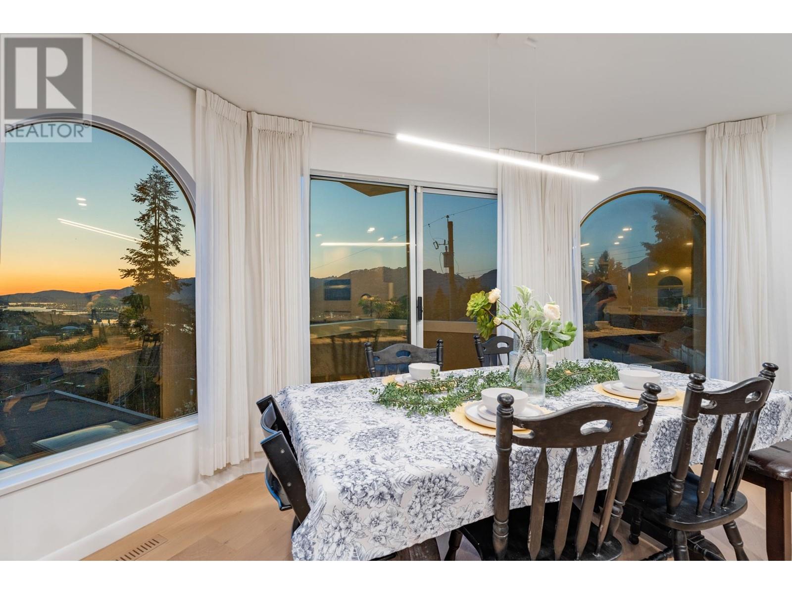 4863 Cambridge Street, Burnaby, British Columbia  V5C 1H9 - Photo 17 - R2994299