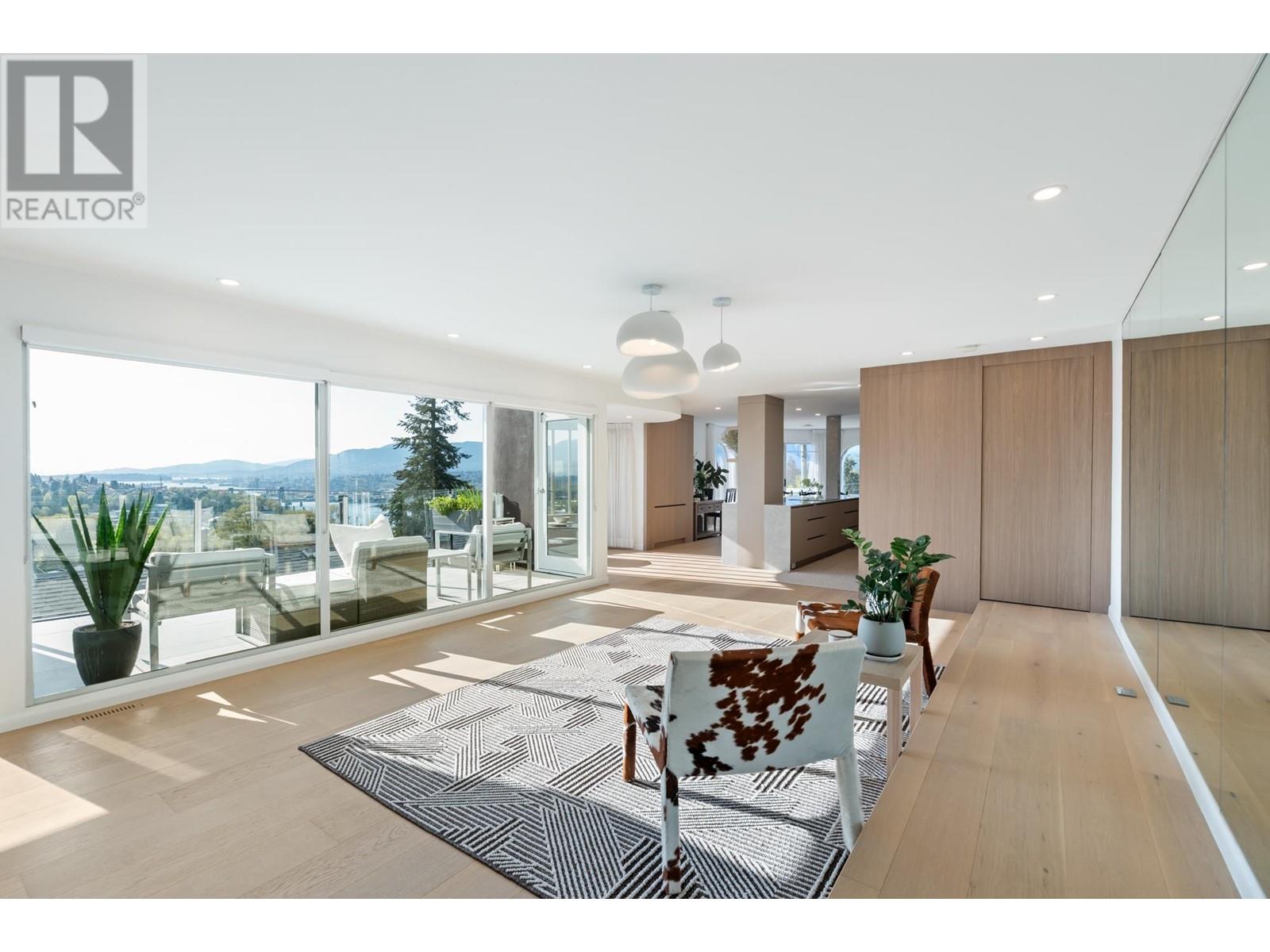 4863 Cambridge Street, Burnaby, British Columbia  V5C 1H9 - Photo 6 - R2994299
