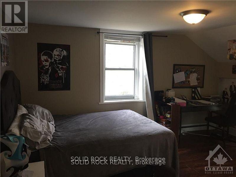 1368-1370 Meadow Drive, Ottawa, Ontario  K4P 1N3 - Photo 8 - X12114166