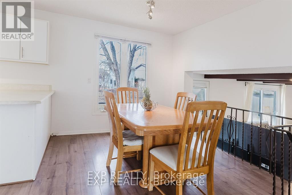 4 Parklane Court, Ottawa, Ontario  K1B 3H2 - Photo 11 - X12114168