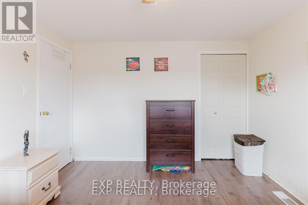 4 Parklane Court, Ottawa, Ontario  K1B 3H2 - Photo 24 - X12114168