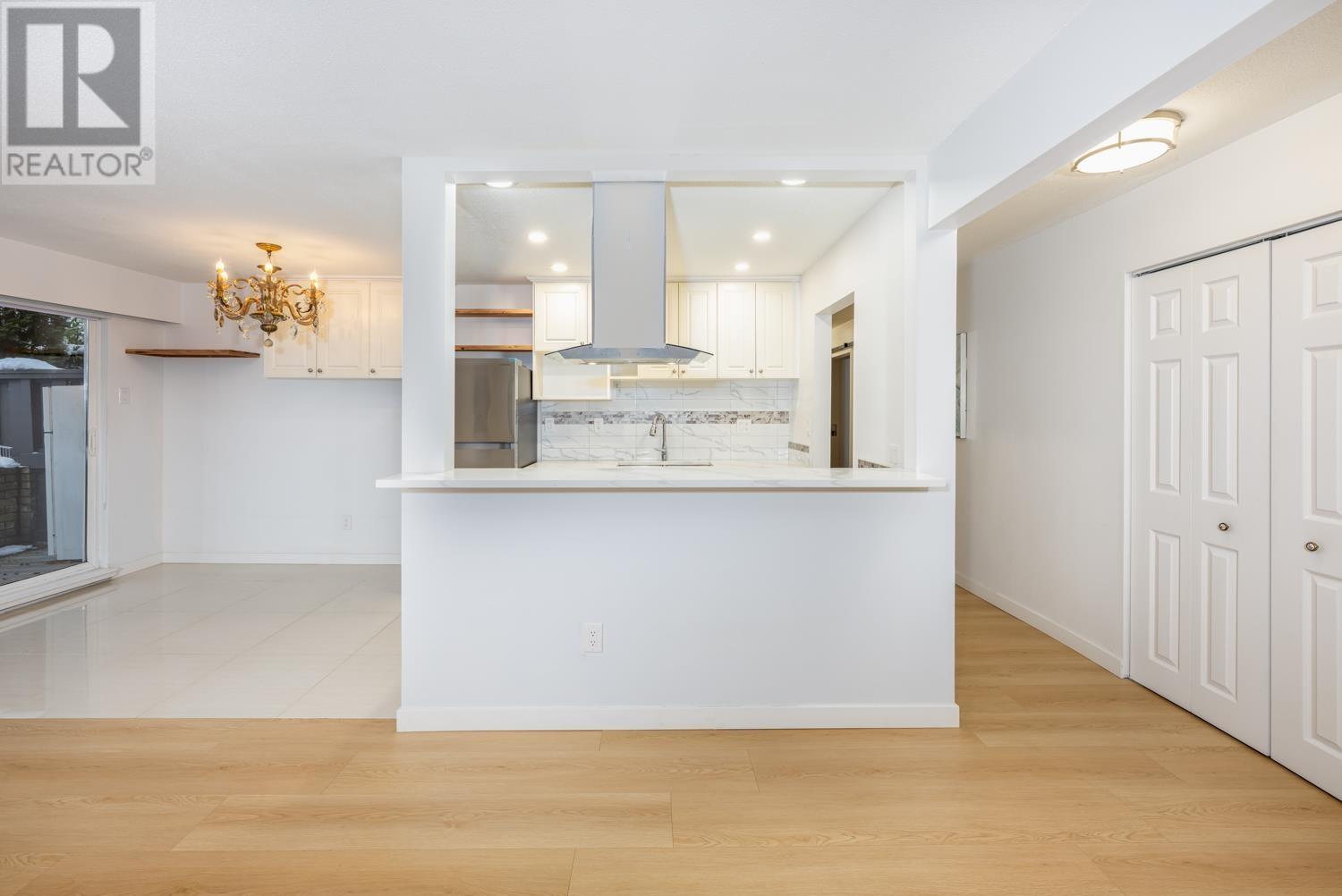 609 555 W 28th Street, North Vancouver, British Columbia  V7N 2J7 - Photo 10 - R2996579