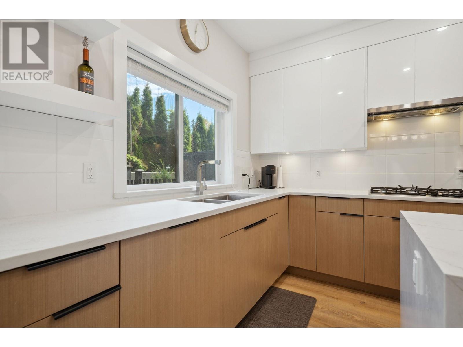 117 3409 Harper Road, Coquitlam, British Columbia  V3E 3H1 - Photo 13 - R2996590