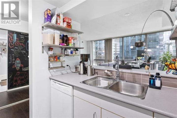 203 588 Broughton Street, Vancouver, British Columbia  V6G 3E3 - Photo 5 - R2996626