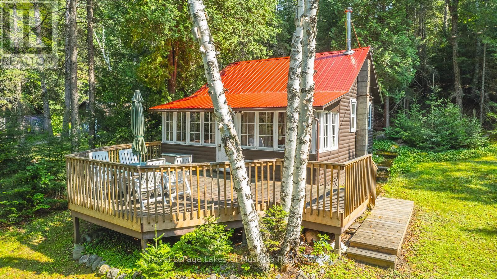 1257 Paint Lake Road, Lake Of Bays (Ridout), Ontario  P0A 1E0 - Photo 7 - X12114172