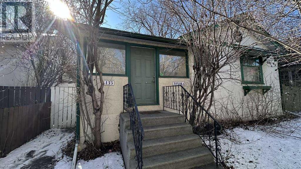 Property at 133 10 Avenue NE image 1