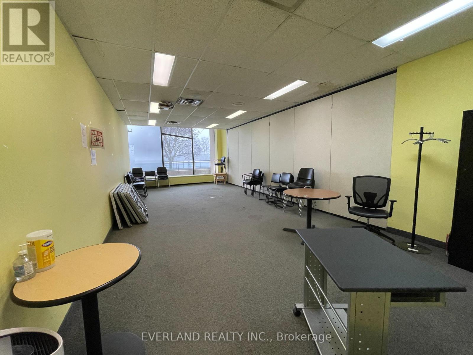 7 & 8 - 1 Leaside Park Drive, Toronto (Thorncliffe Park), Ontario  M4H 1R1 - Photo 10 - C11992526