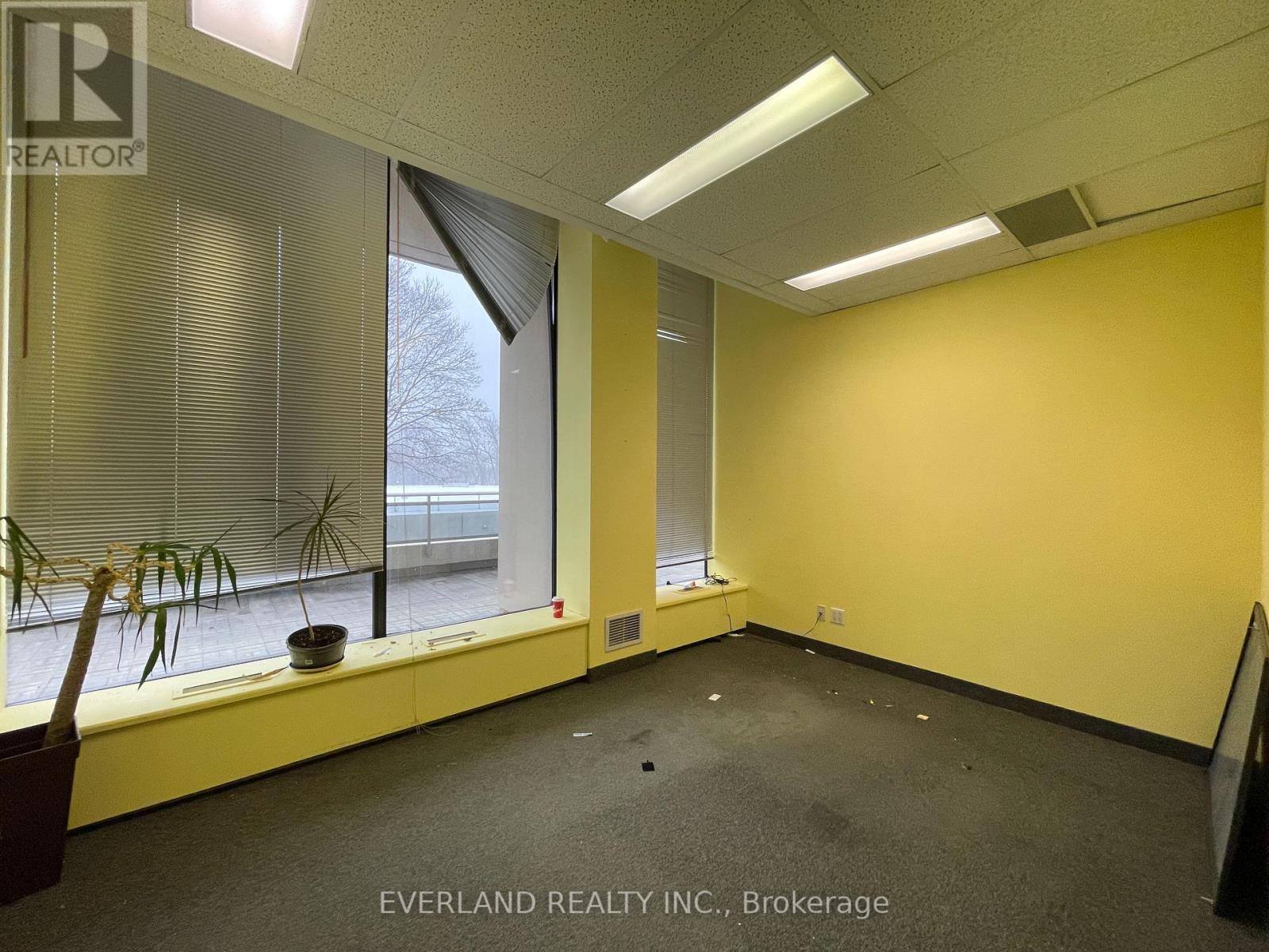 7 & 8 - 1 Leaside Park Drive, Toronto (Thorncliffe Park), Ontario  M4H 1R1 - Photo 17 - C11992526