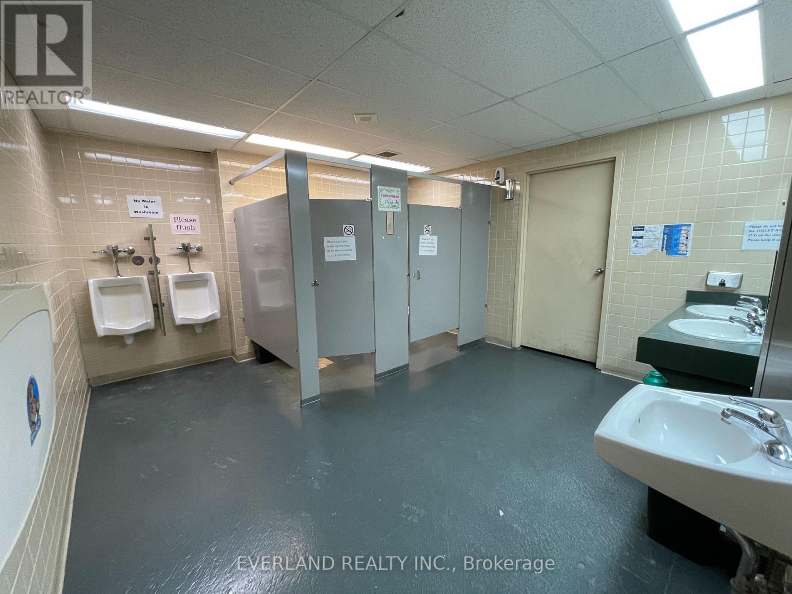 7 & 8 - 1 Leaside Park Drive, Toronto (Thorncliffe Park), Ontario  M4H 1R1 - Photo 13 - C11992526