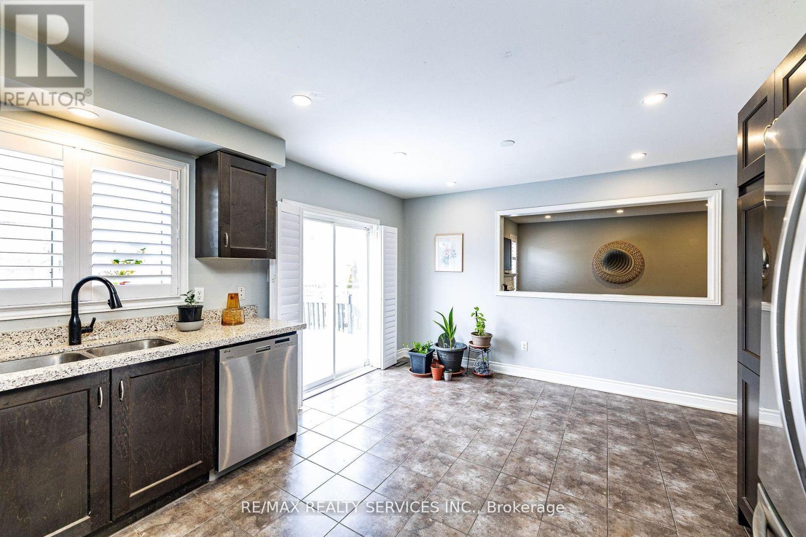153 Jonas Millway, Whitchurch-Stouffville, Ontario  L4A 0M9 - Photo 14 - N12110244