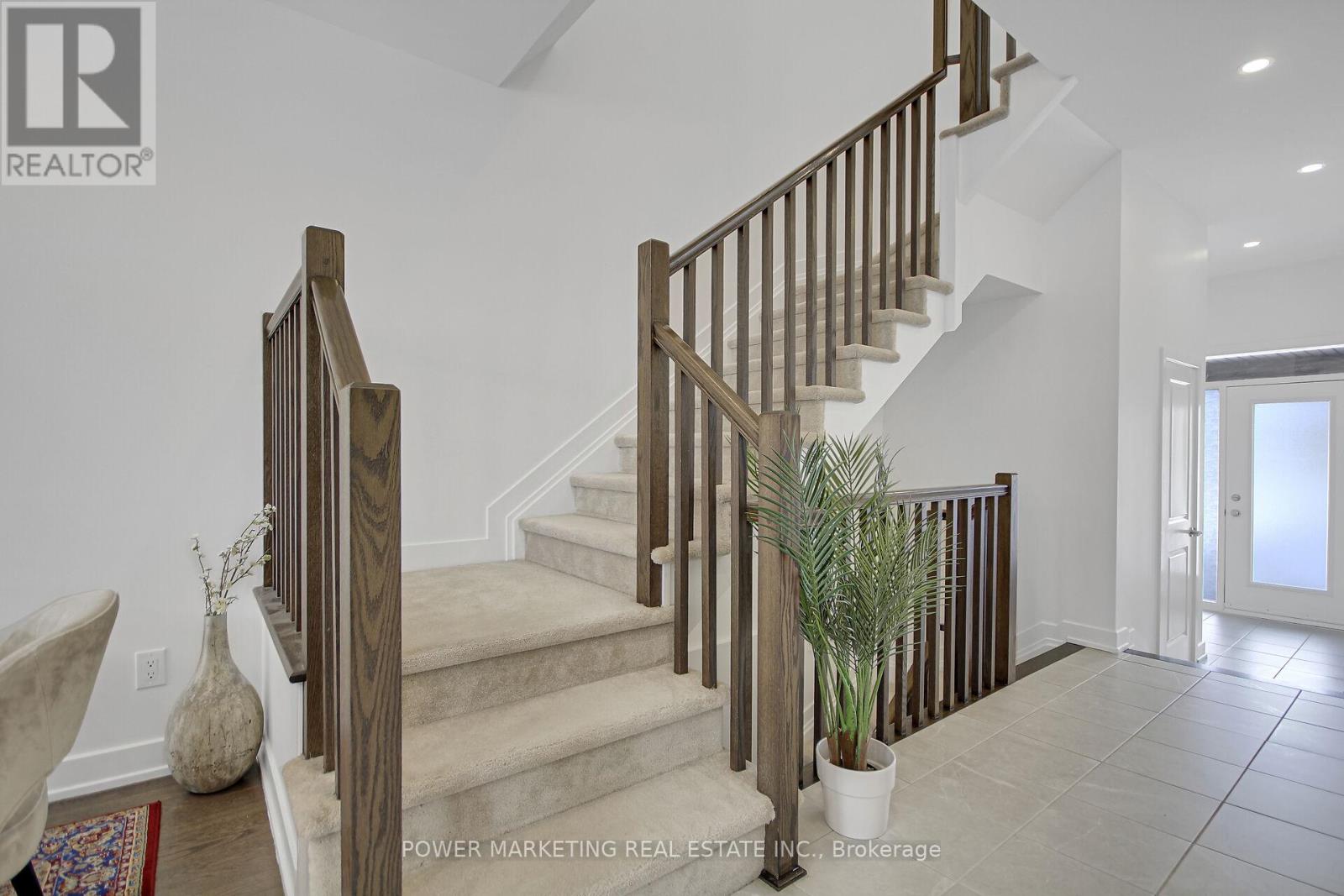 299 Joshua Street, Ottawa, Ontario  K1W 0N8 - Photo 22 - X12090463