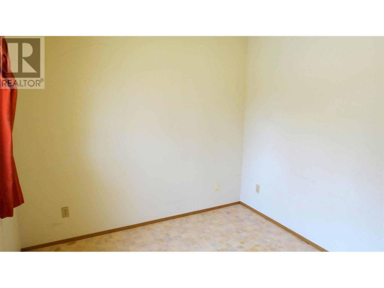 Property at 1802 30 Street image 4