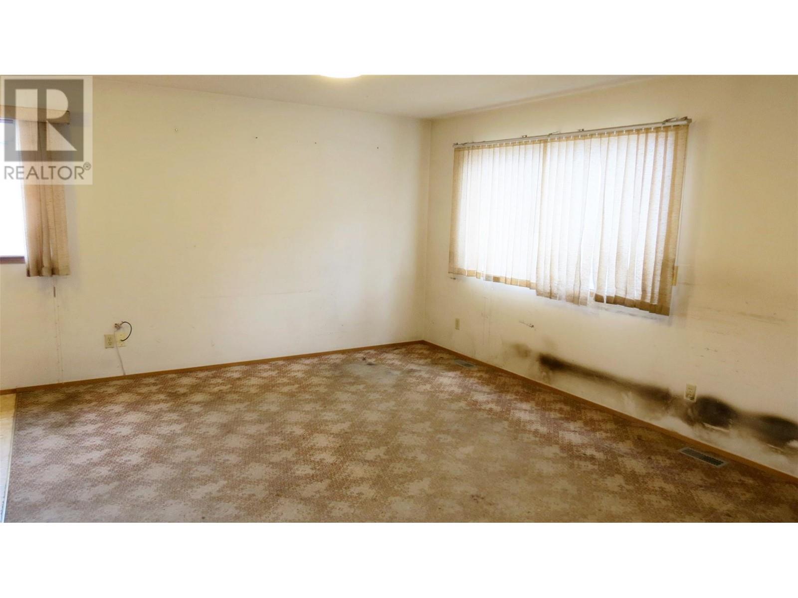 Property at 1802 30 Street image 2