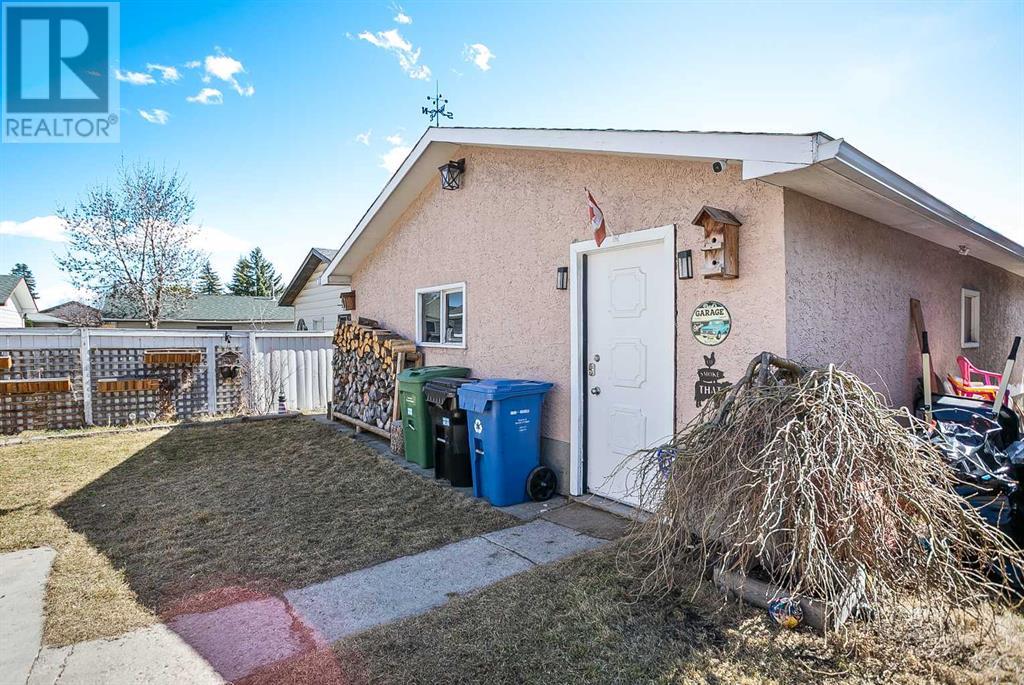 211 Pinecrest Crescent Ne, Calgary, Alberta  T1Y 1K7 - Photo 27 - A2211302