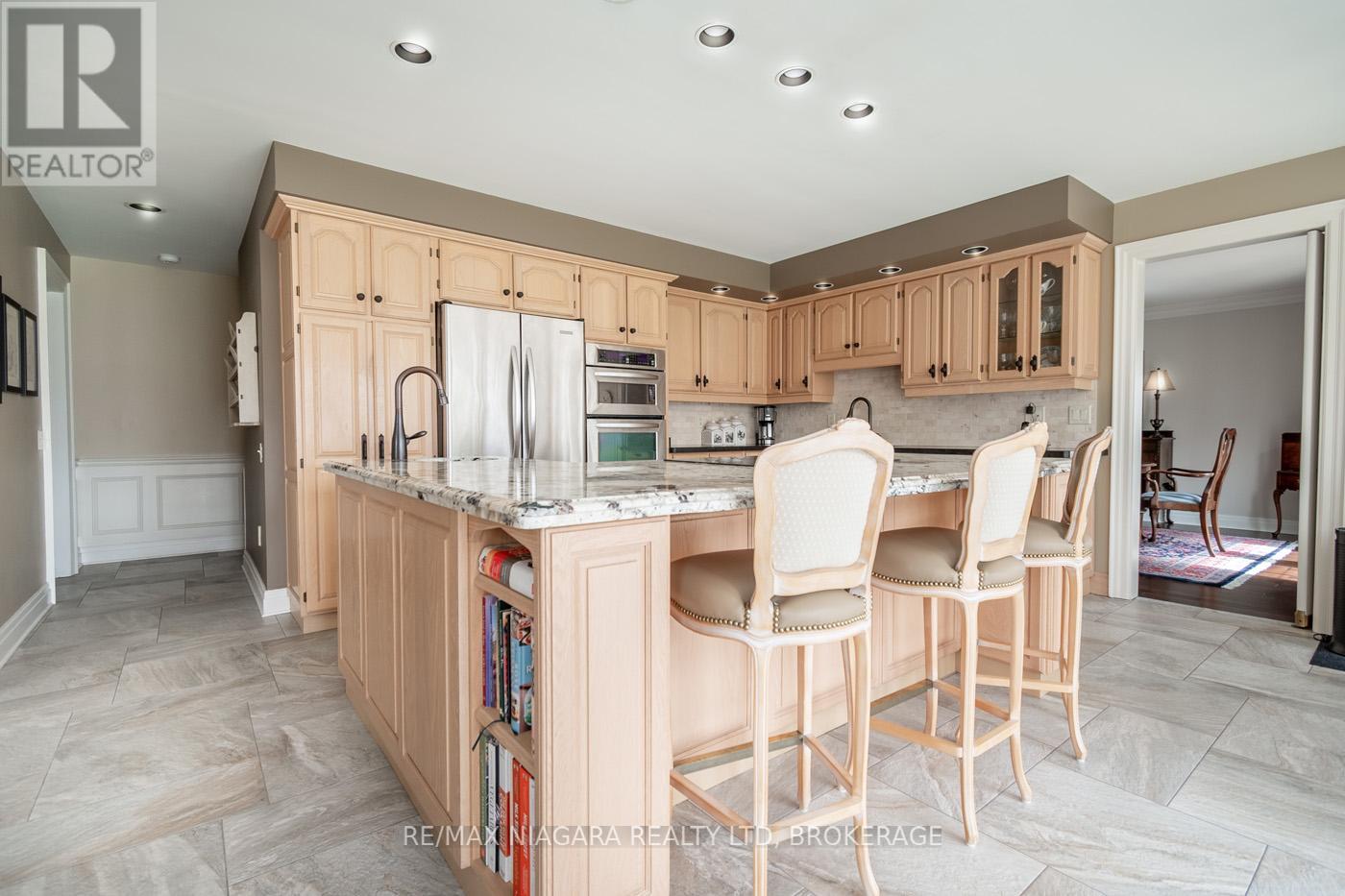 101 Port Master Drive, St. Catharines (Martindale Pond), Ontario  L2N 7H5 - Photo 12 - X12113084