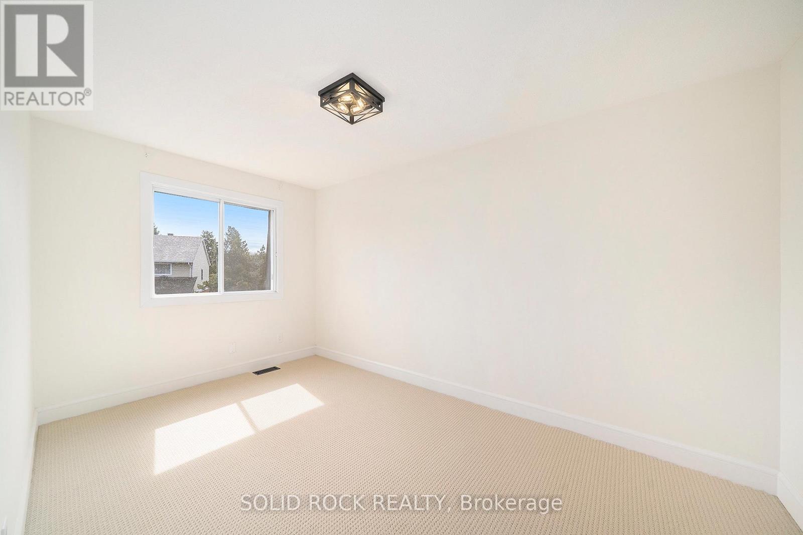 1 - 1641 Heatherington Road, Ottawa, Ontario  K1V 8V8 - Photo 10 - X12114199