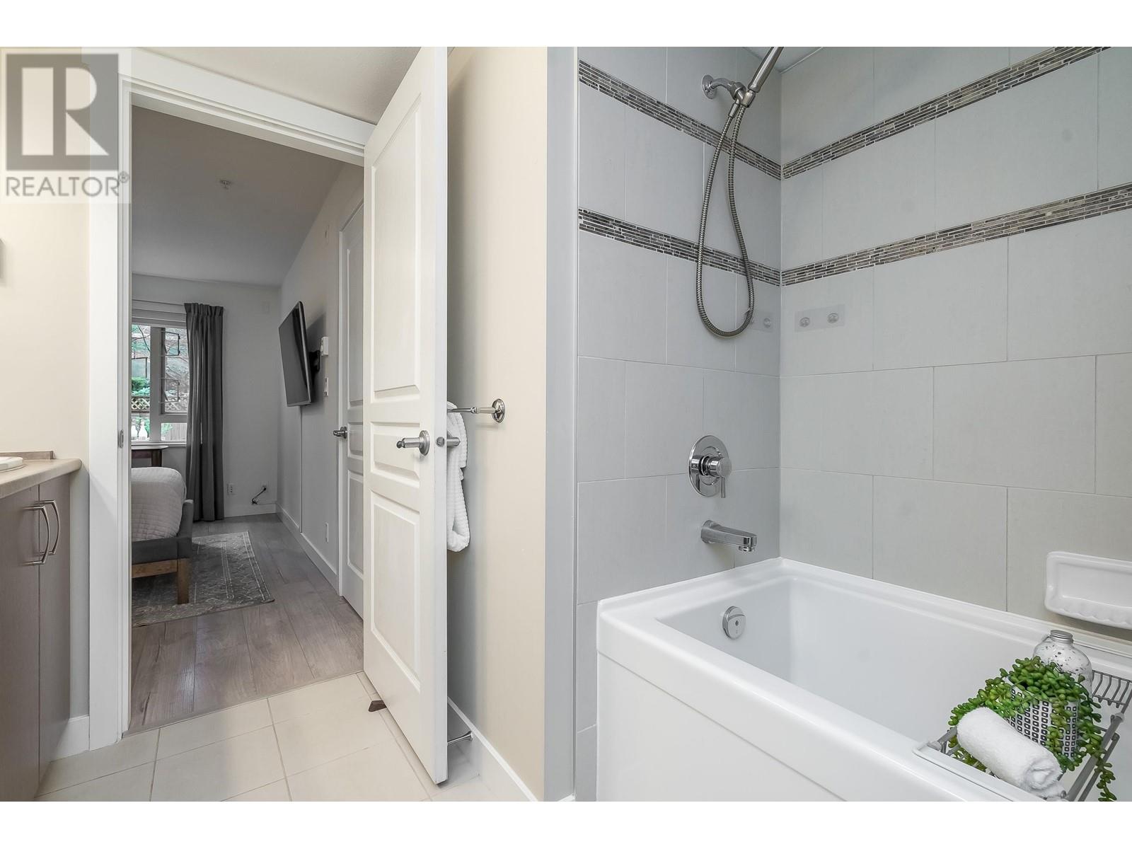 109 3105 Lincoln Avenue, Coquitlam, British Columbia  V3B 0E1 - Photo 23 - R2993292