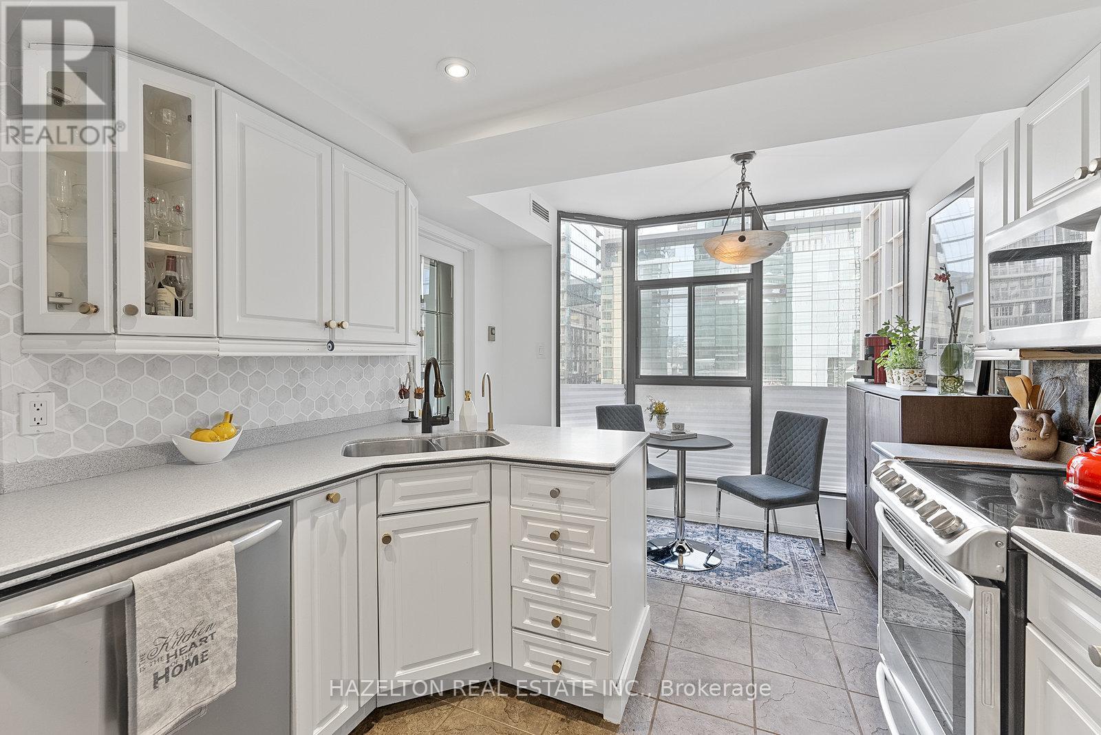 504 - 1331 Bay Street N, Toronto, Ontario  M5R 2C4 - Photo 13 - C12023758
