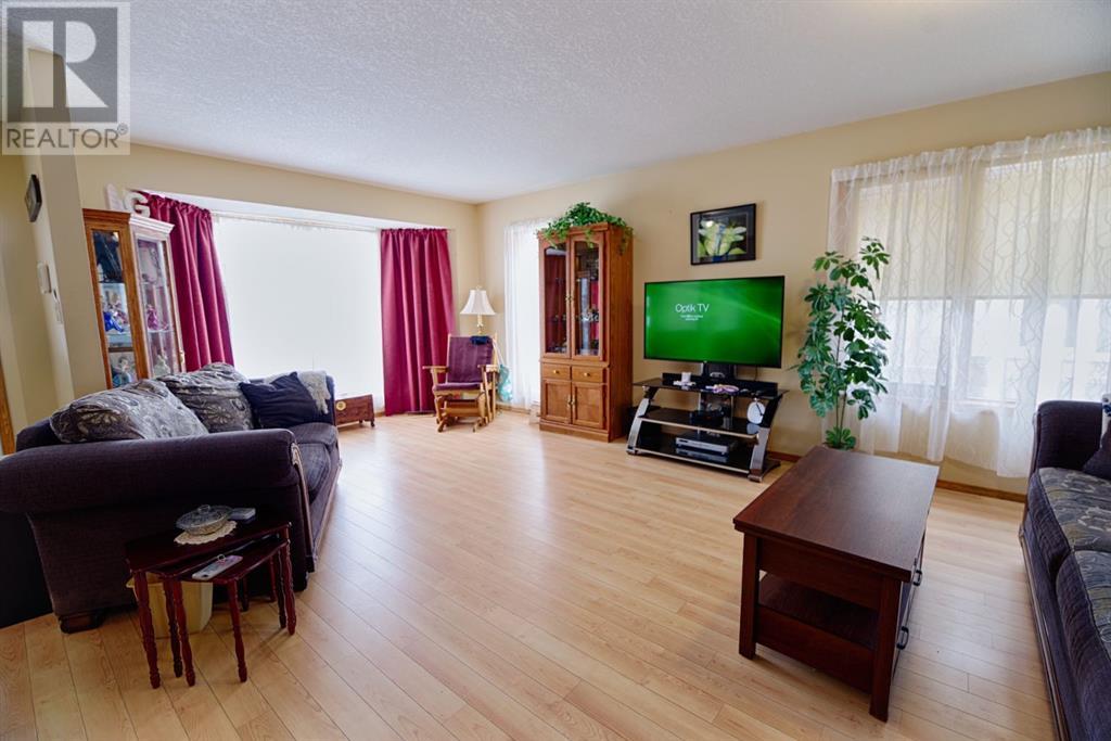 39 Cougar Road N, Lethbridge, Alberta  T1H 6H2 - Photo 6 - A2198237