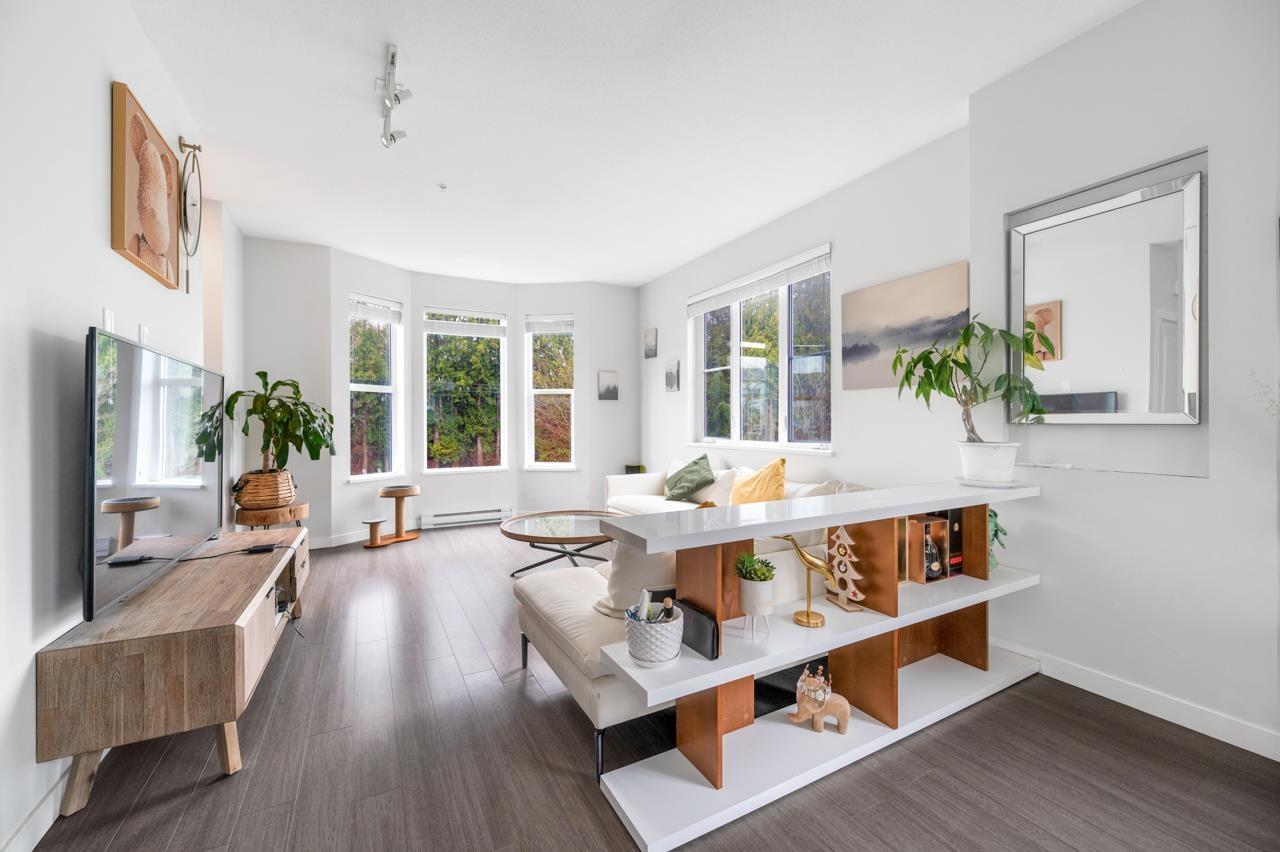 Property at 29 8050 204 STREET image 3