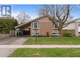 3 BOURNVILLE DRIVE, Toronto, Ontario