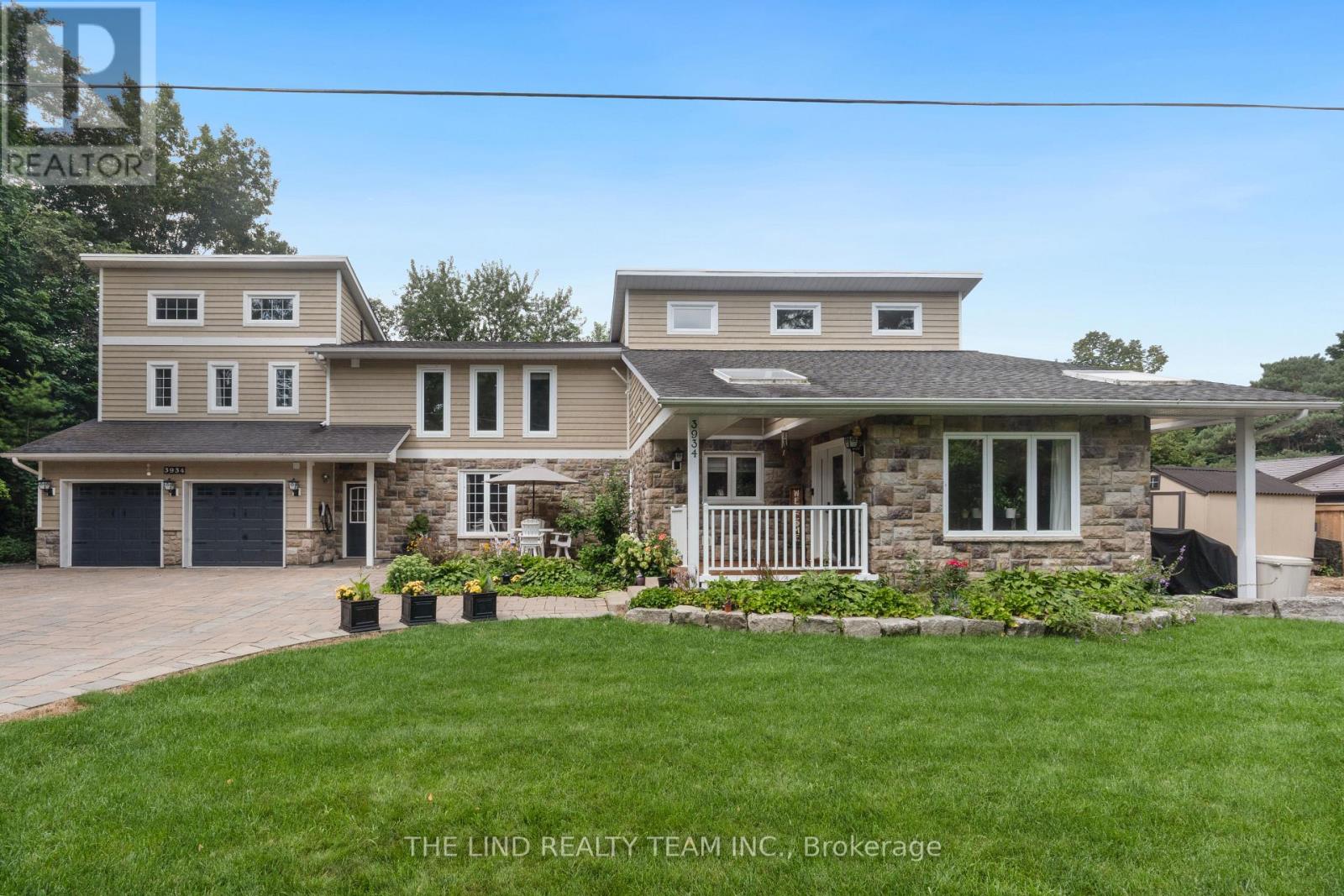 3934 Richview Road, Innisfil, Ontario  L9S 2L7 - Photo 2 - N12114215