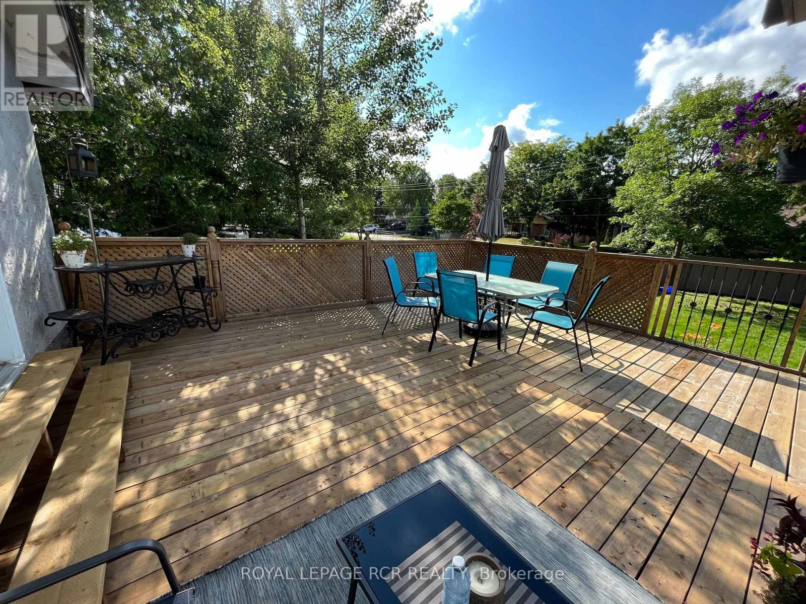 30 Main Street, East Gwillimbury, Ontario  L0G 1M0 - Photo 29 - N12113593