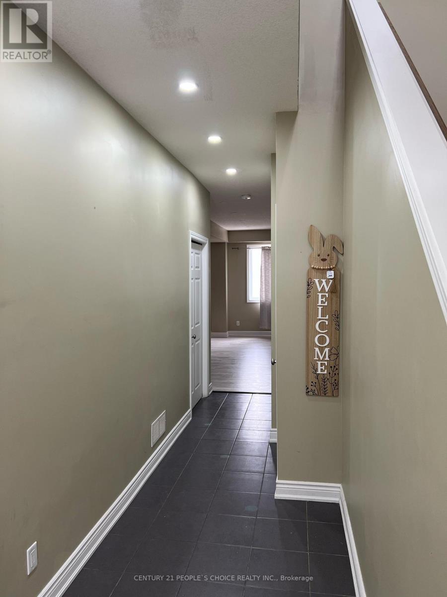 Property at 473 AVENS STREET image 5