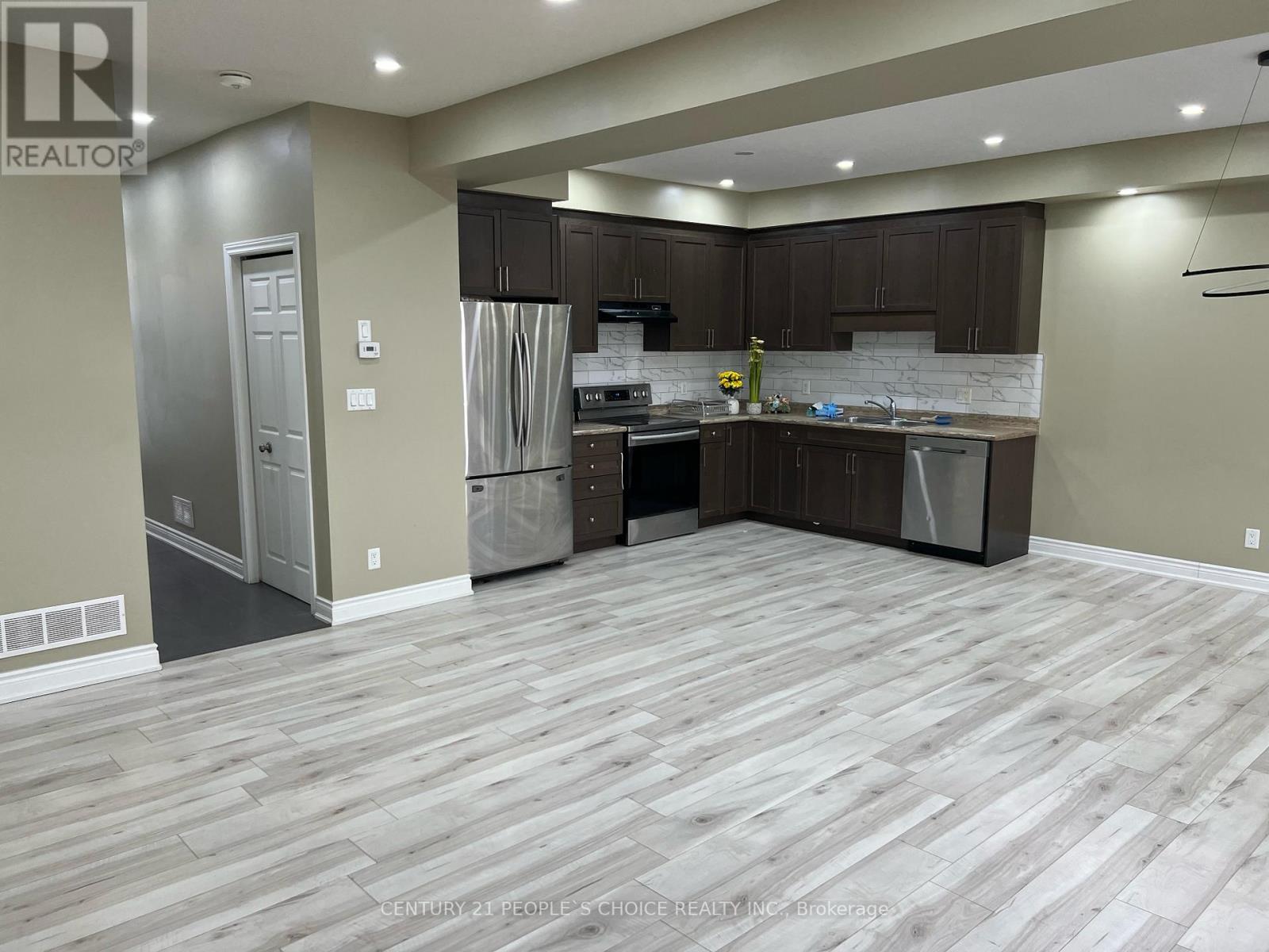 473 Avens Street, Waterloo, Ontario  N2V 0B6 - Photo 7 - X12105856