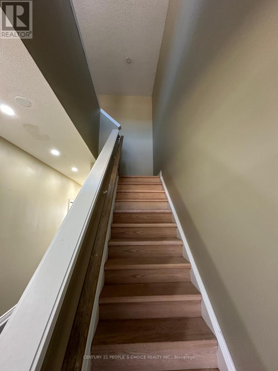 473 Avens Street, Waterloo, Ontario  N2V 0B6 - Photo 9 - X12105856