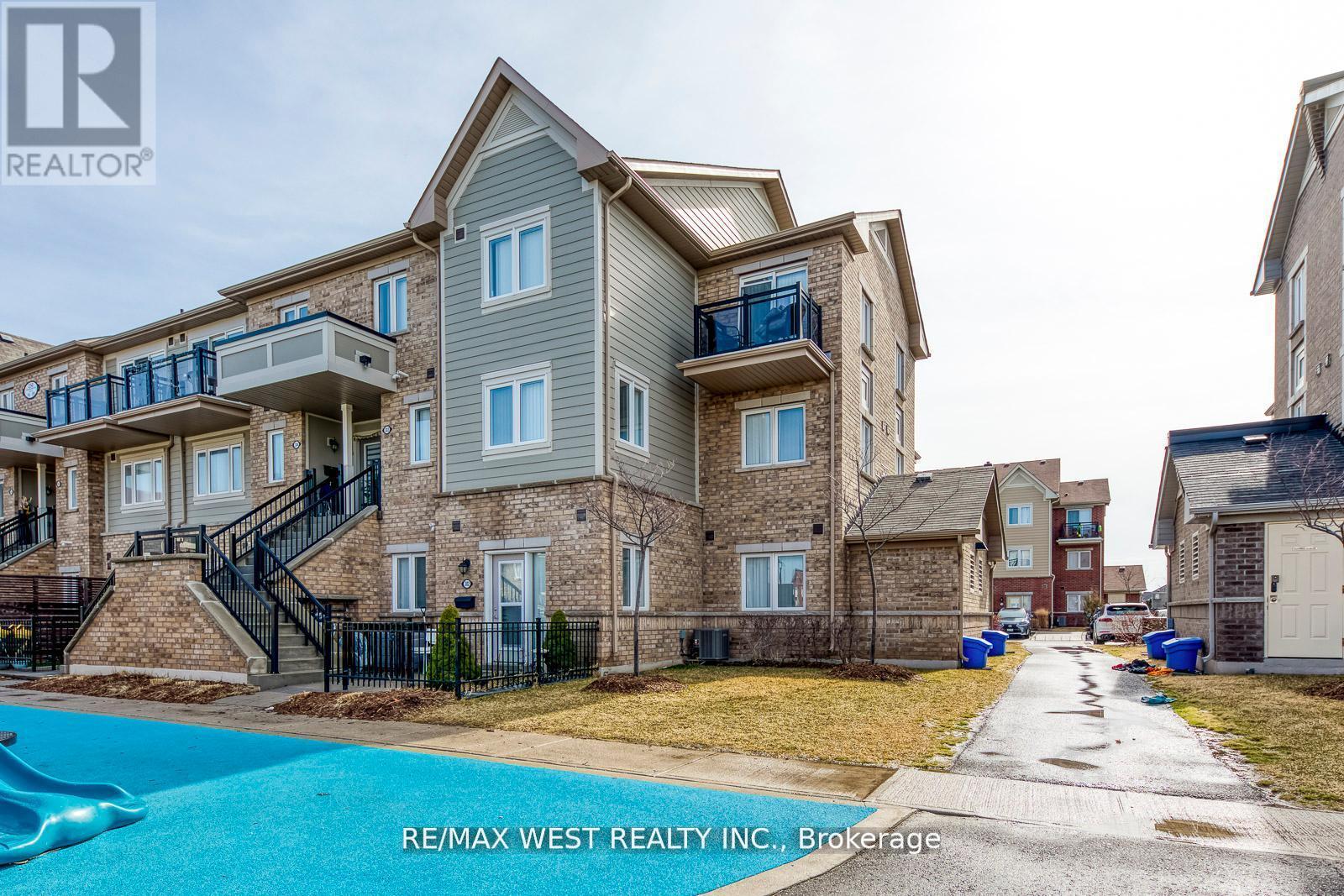 302 - 250 Sunny Meadow Boulevard, Brampton, Ontario  L6R 3Y6 - Photo 10 - W12114198