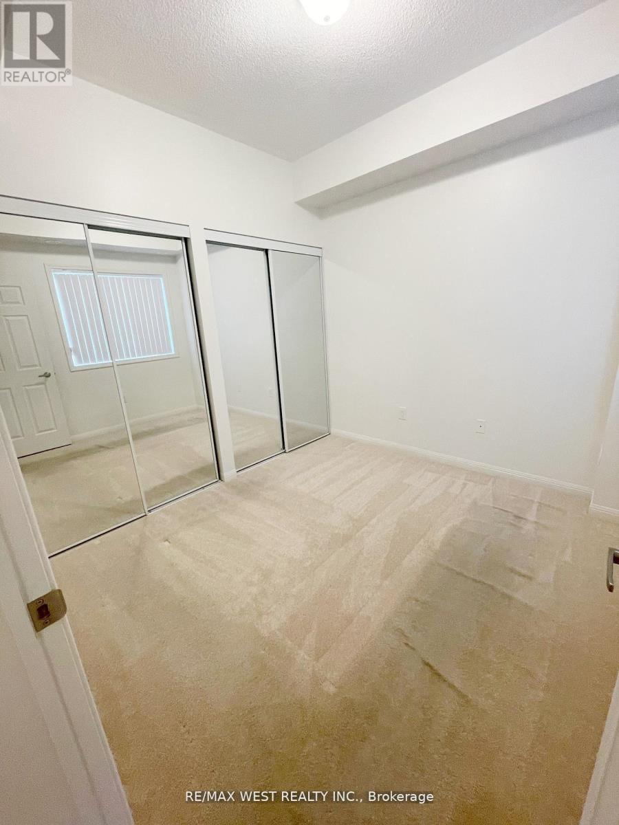 302 - 250 Sunny Meadow Boulevard, Brampton, Ontario  L6R 3Y6 - Photo 5 - W12114198