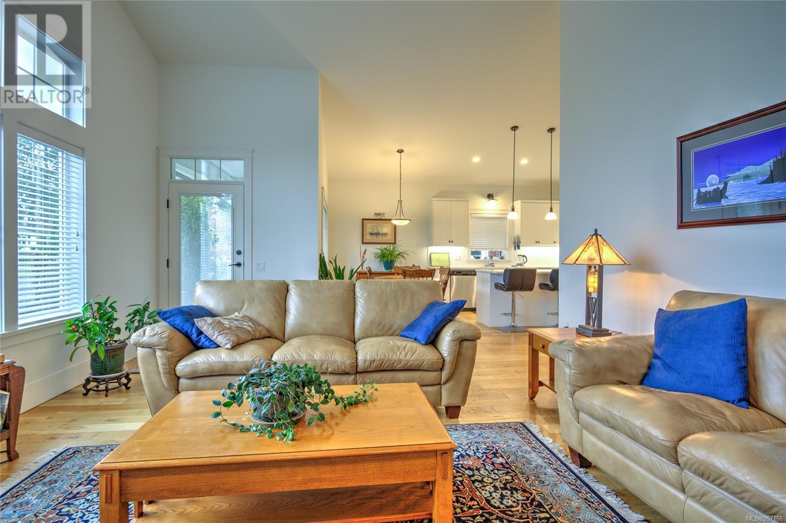 Property at 190 Village Way image 5