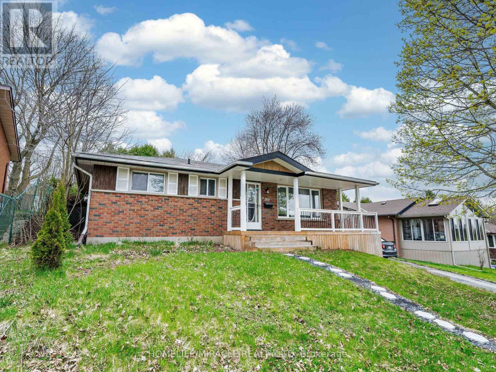 260 Broadview Avenue, Woodstock, Ontario  N4S 2S6 - Photo 2 - X12114203