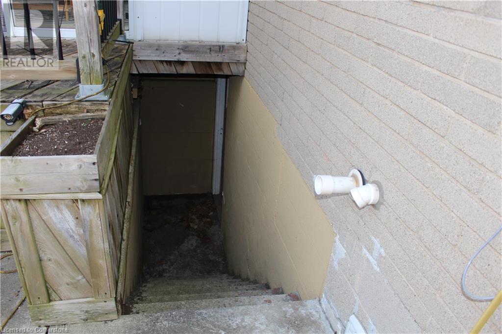 2112 Upper James Street, Mount Hope, Ontario  L0R 1W0 - Photo 14 - 40723223