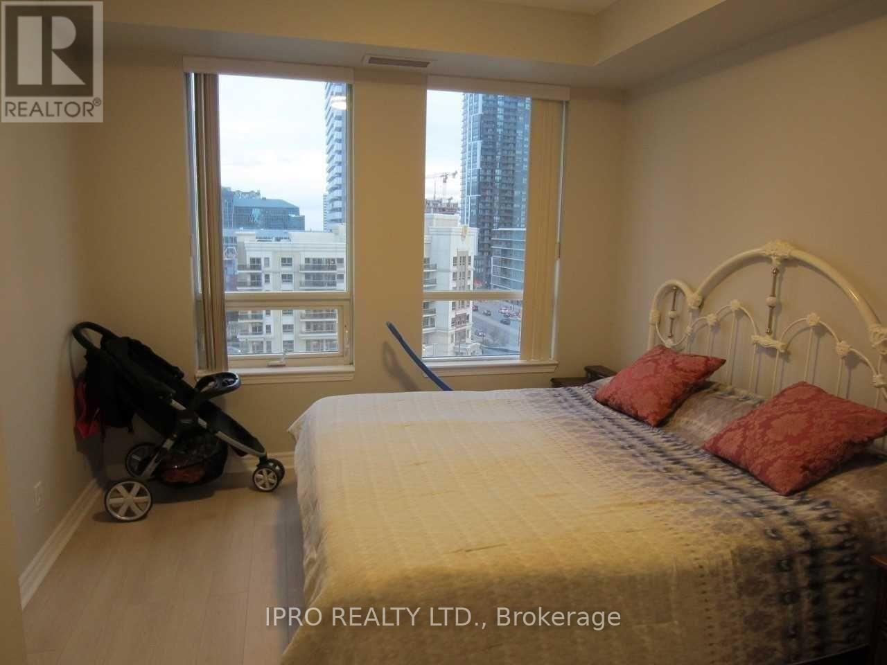 810 - 388 Prince Of Wales Drive, Mississauga, Ontario  L5B 0A1 - Photo 8 - W12113777