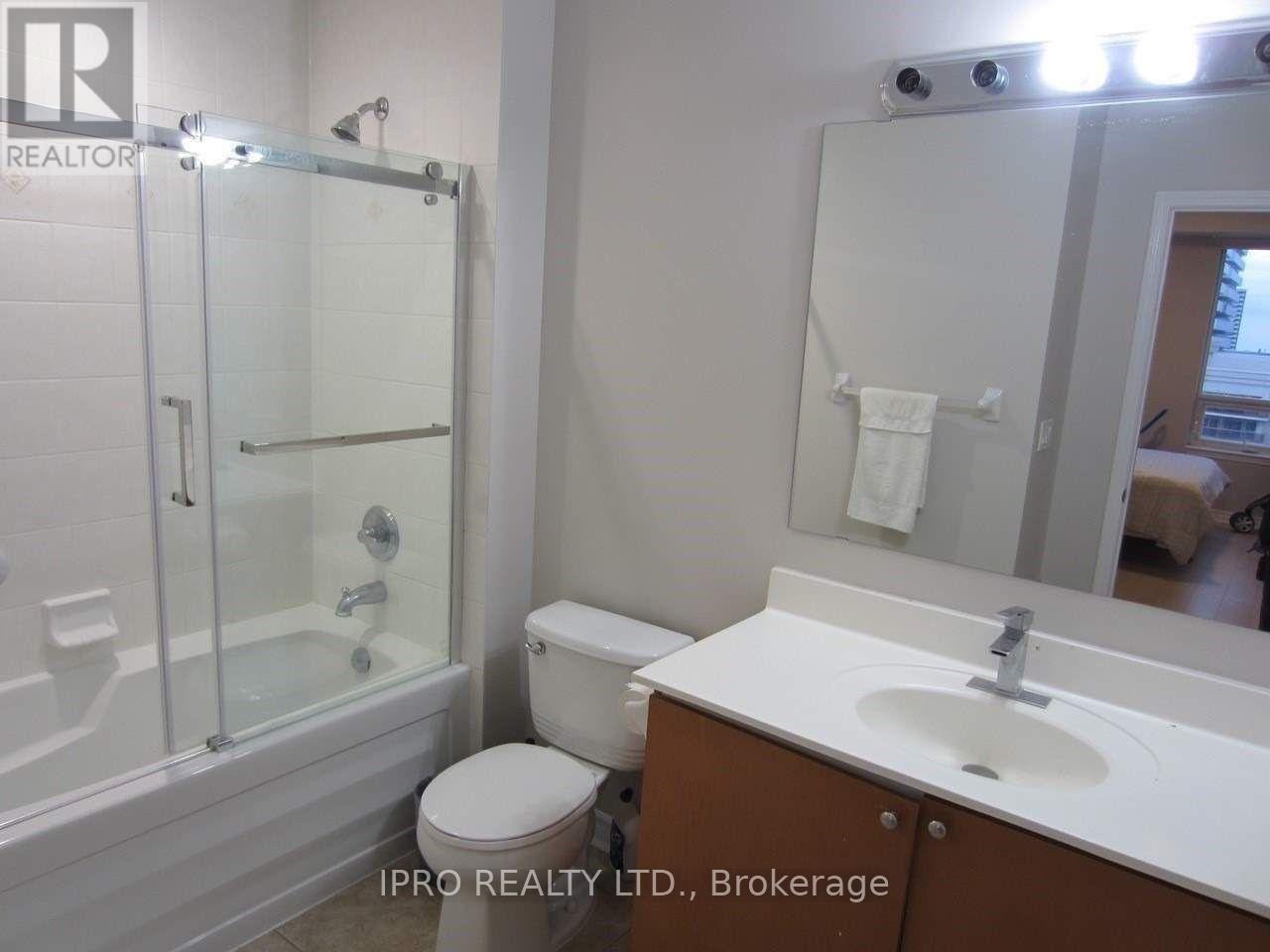 810 - 388 Prince Of Wales Drive, Mississauga, Ontario  L5B 0A1 - Photo 9 - W12113777