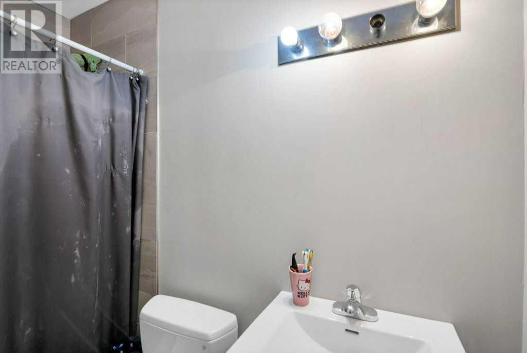 412 2 Avenue Ne, Airdrie, Alberta  T4B 1R5 - Photo 15 - A2187925