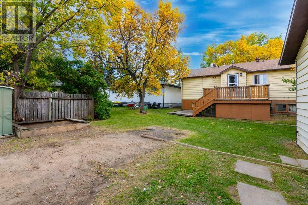 412 2 Avenue Ne, Airdrie, Alberta  T4B 1R5 - Photo 40 - A2187925