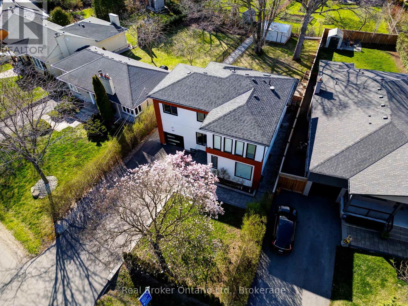396 River Side Drive, Oakville, Ontario  L6K 3N7 - Photo 47 - W12114230