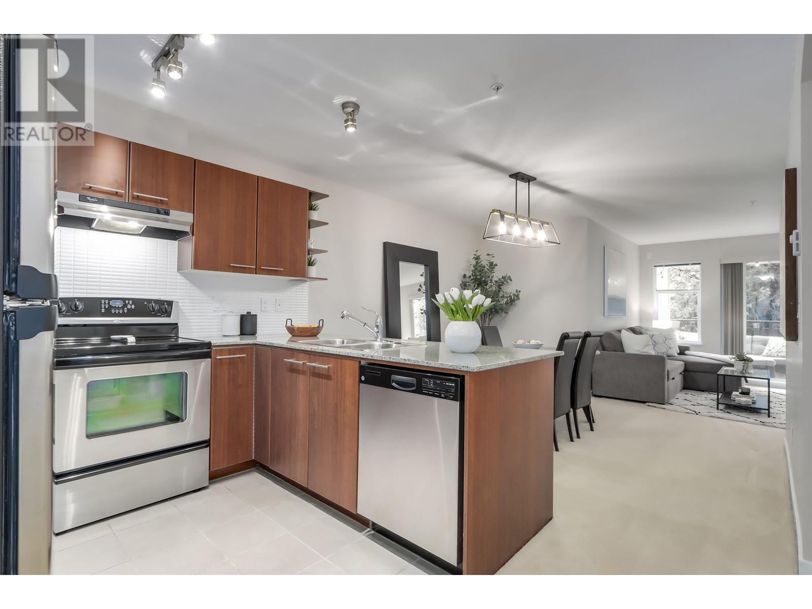 317 4799 Brentwood Drive, Burnaby, British Columbia  V5C 0C4 - Photo 3 - R2996645