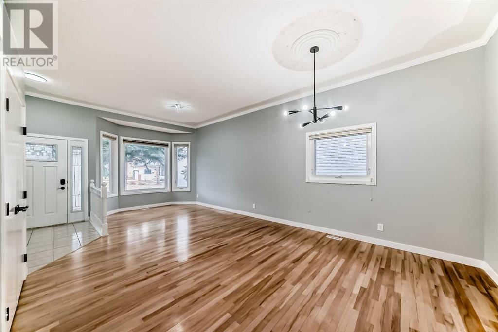 Property at 304 Sandpiper Circle NW image 2