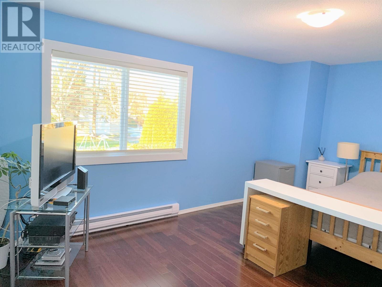 Listing Picture 11 of 21 : 3 3051 SPRINGFIELD DRIVE, Richmond / 烈治文 - 魯藝地產 Yvonne Lu Group - MLS Medallion Club Member