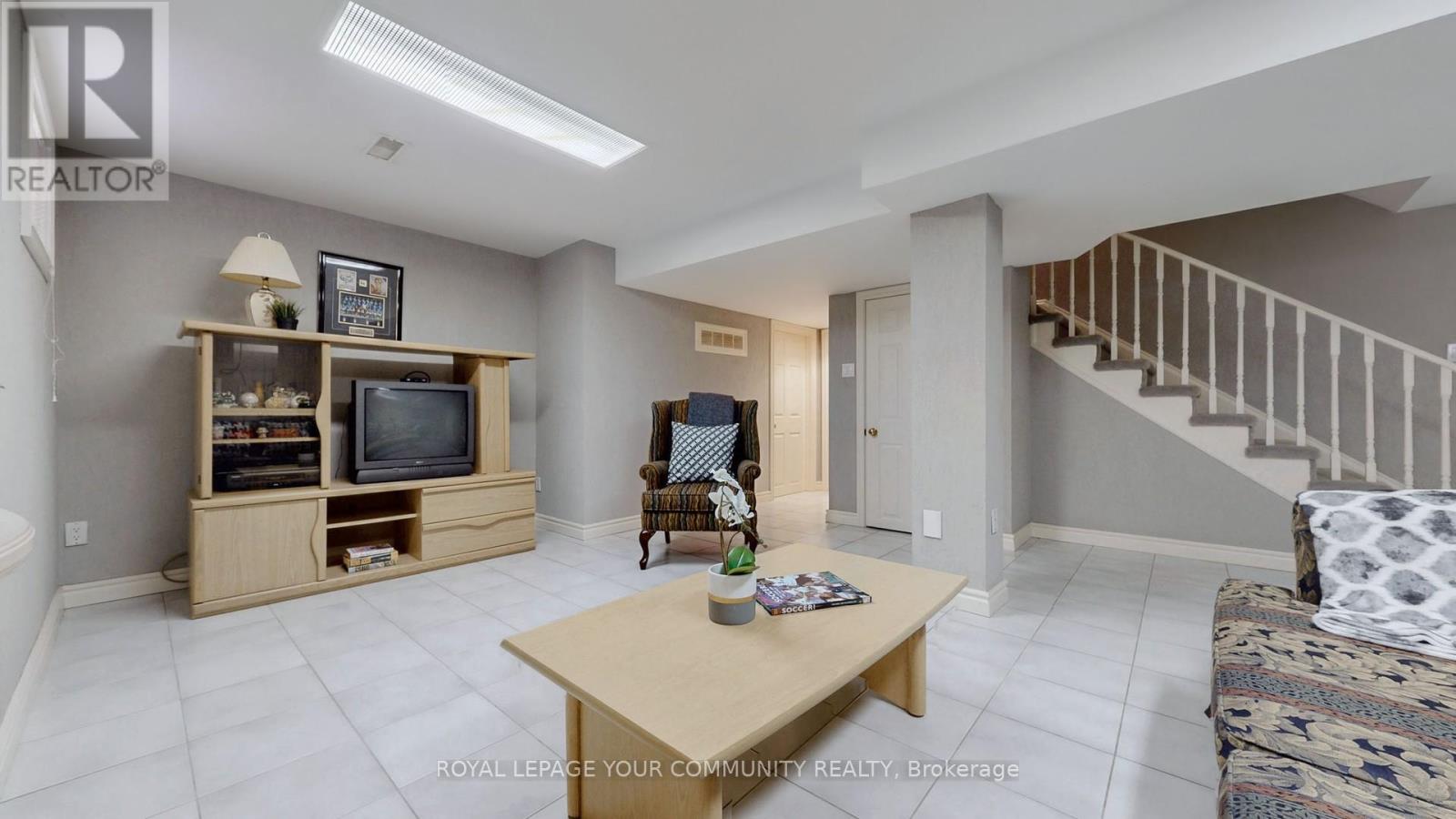 26 Dicarlo Drive, Vaughan (Maple), Ontario  L6A 1K4 - Photo 39 - N12114224