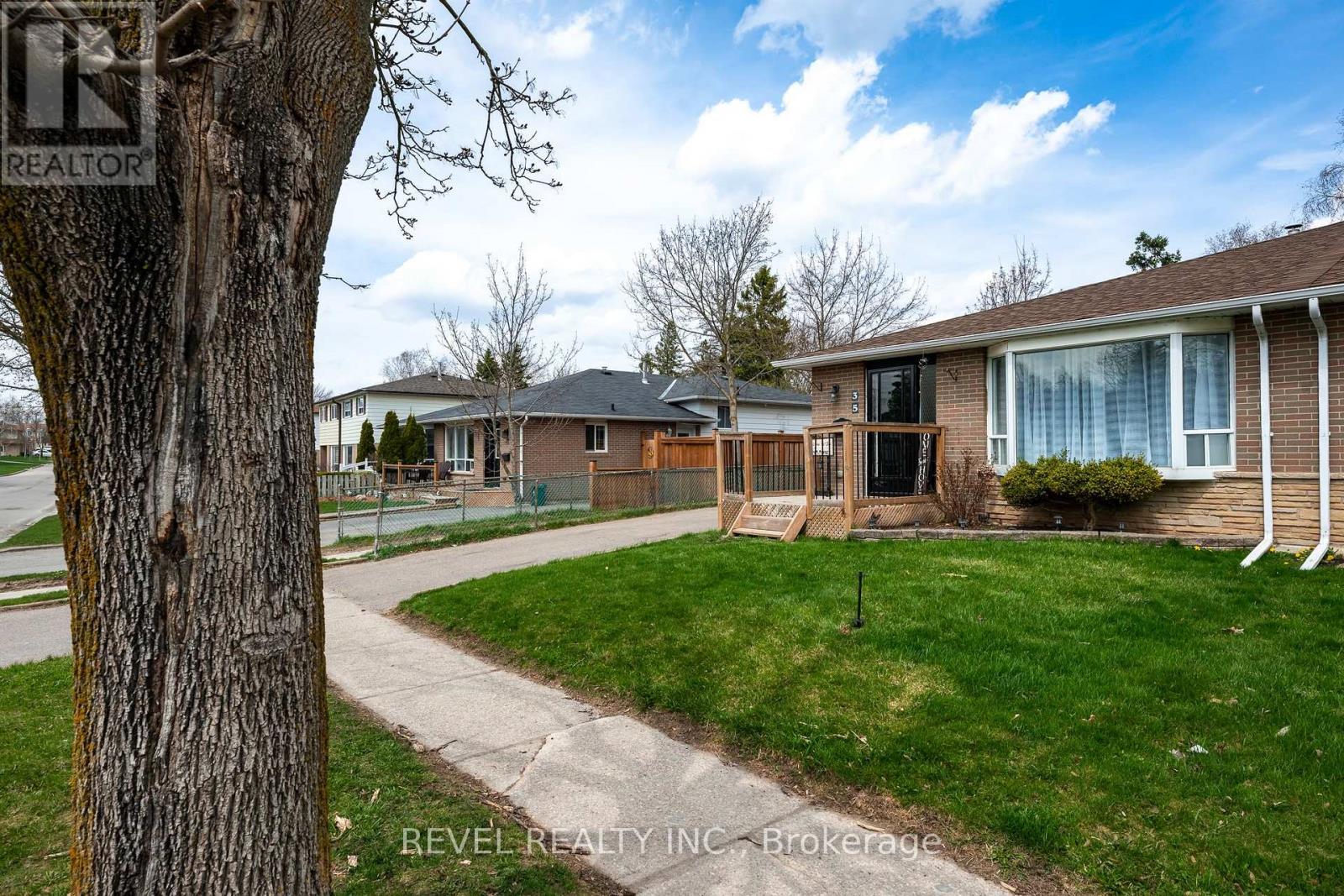 Property at 35 EDELWILD DRIVE image 2