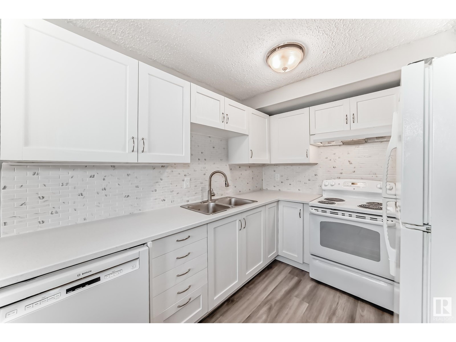 Property at #142 10633 31 AV NW NW image 5