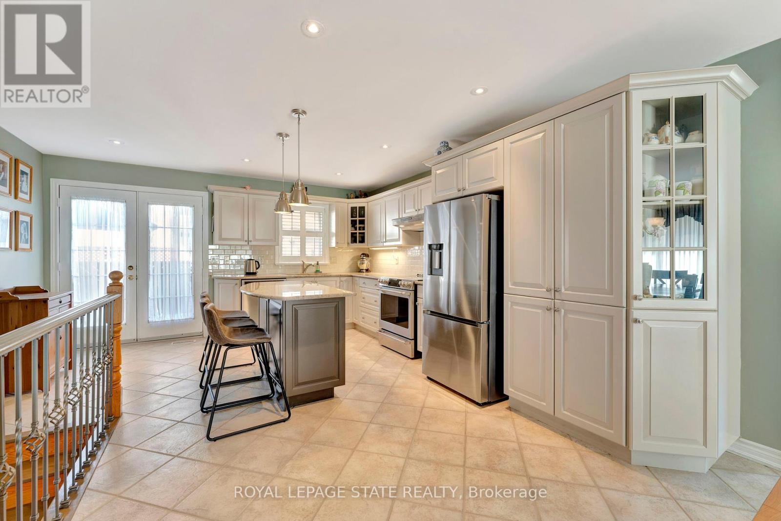 542 Jerseyville Road W, Hamilton, Ontario  L9G 3L5 - Photo 11 - X12114221