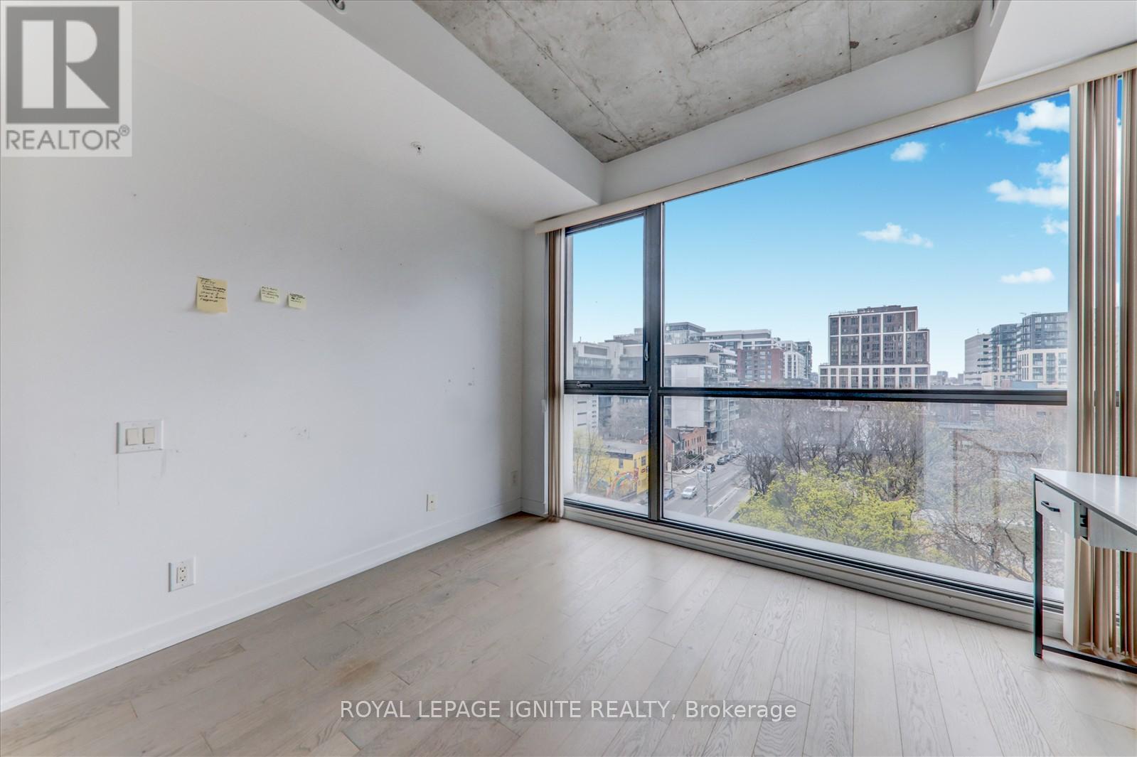 725 - 39 Brant Street, Toronto, Ontario  M5V 0M8 - Photo 13 - C12114218