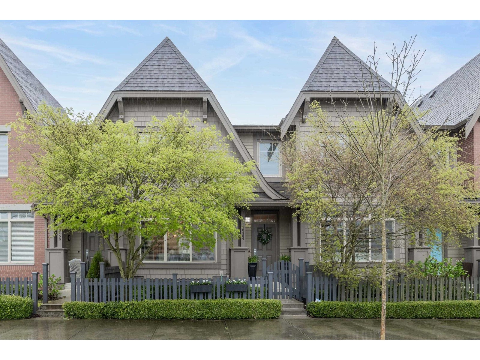 Property at 16454 25 AVENUE image 2